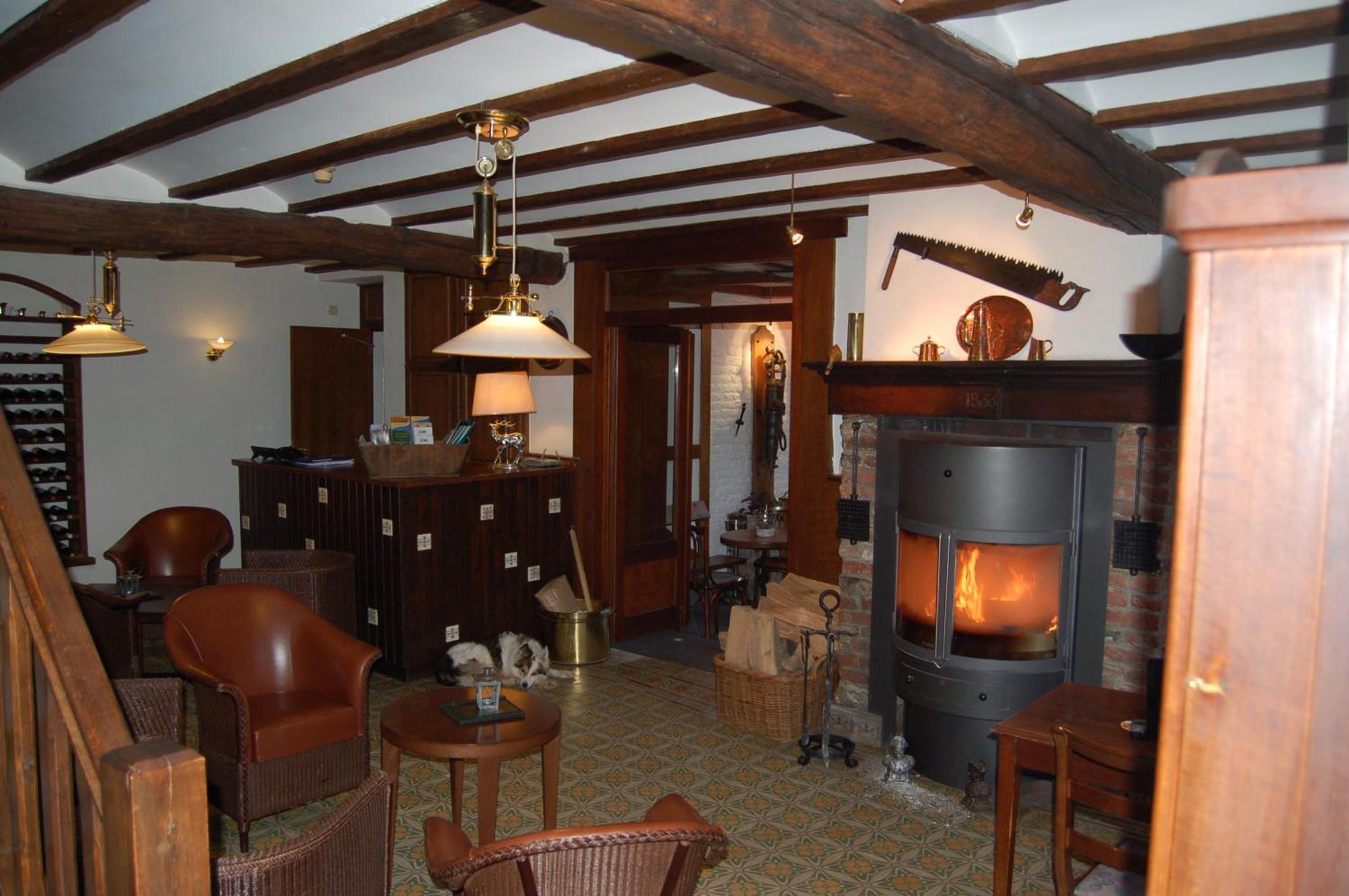 Hotel/Restaurant A La Ferme Ferrieres ภายนอก รูปภาพ
