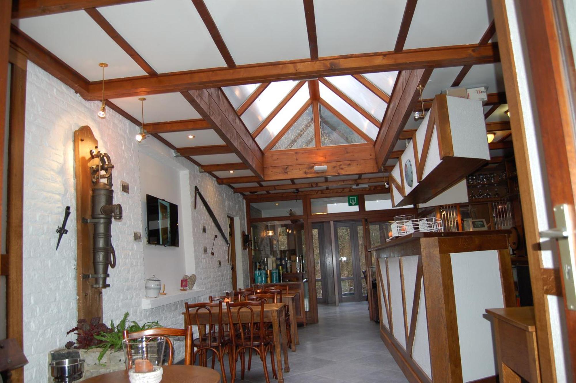 Hotel/Restaurant A La Ferme Ferrieres ภายนอก รูปภาพ
